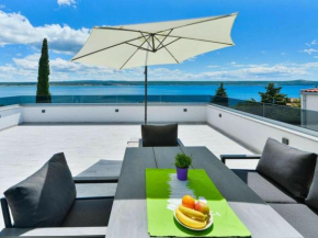 Modern Villa Futura with pool